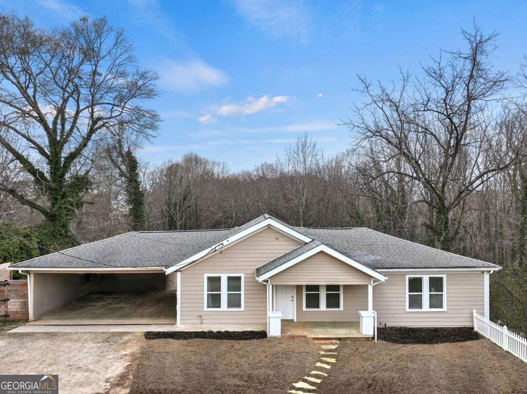 Photo of 1183 E Ridge Road, Gainesville, GA 30501 (MLS # 10706917)