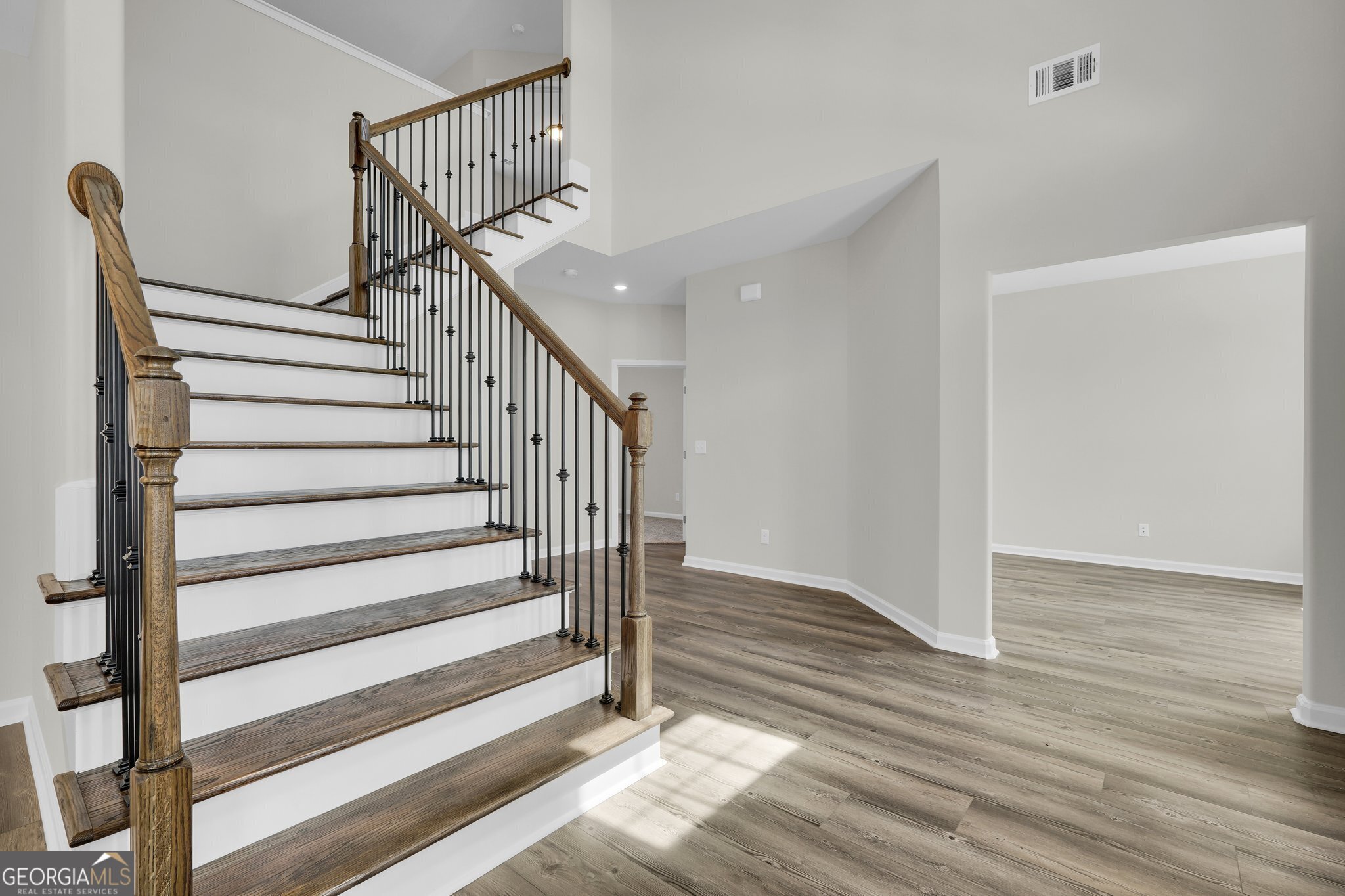 129 Longshore DR