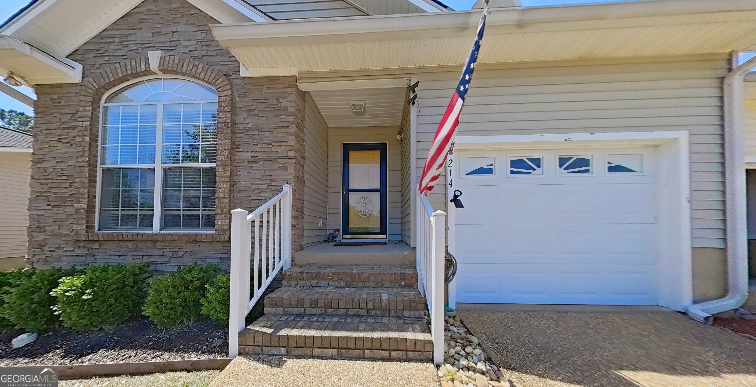 214 Huntington Pointe DR