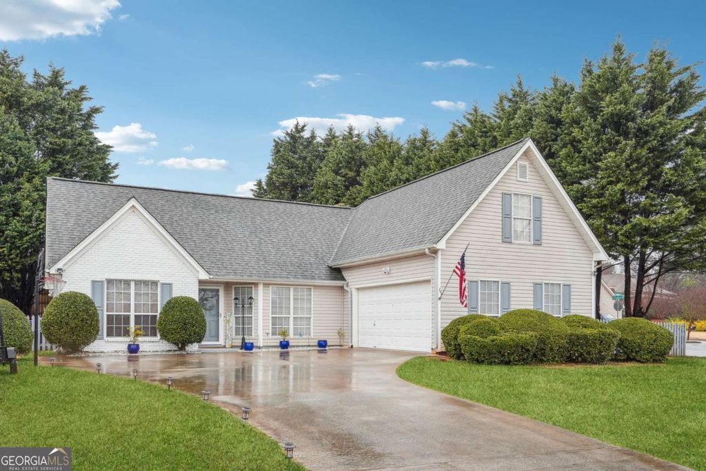 Photo of 35 Shenandoah Drive, Winder, GA 30680 (MLS # 10766281)