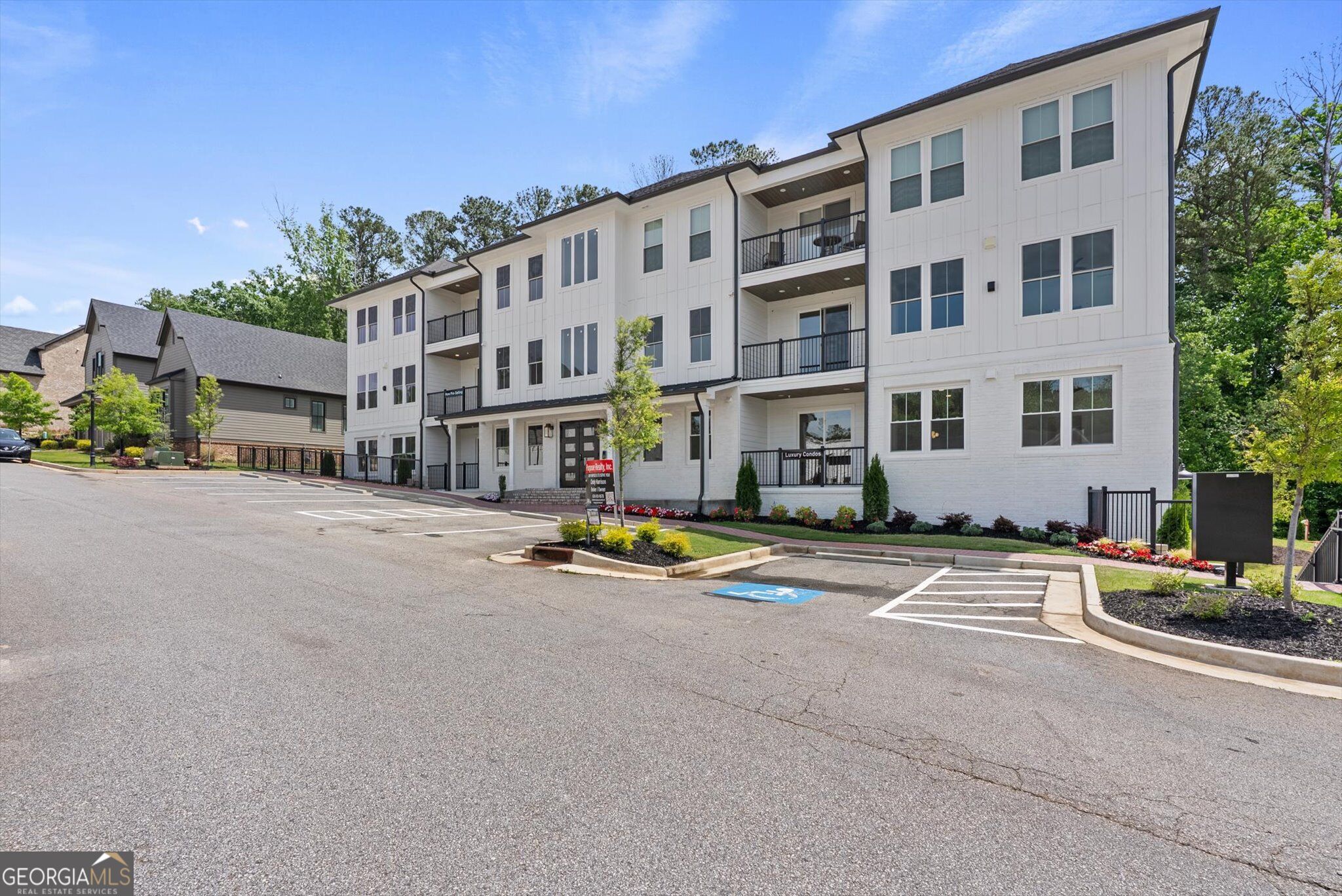 1050 Blair LN 101