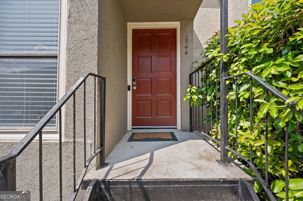 Photo of 1744 Woodcliff Place NE, Atlanta, GA 30329 (MLS # 10738265)