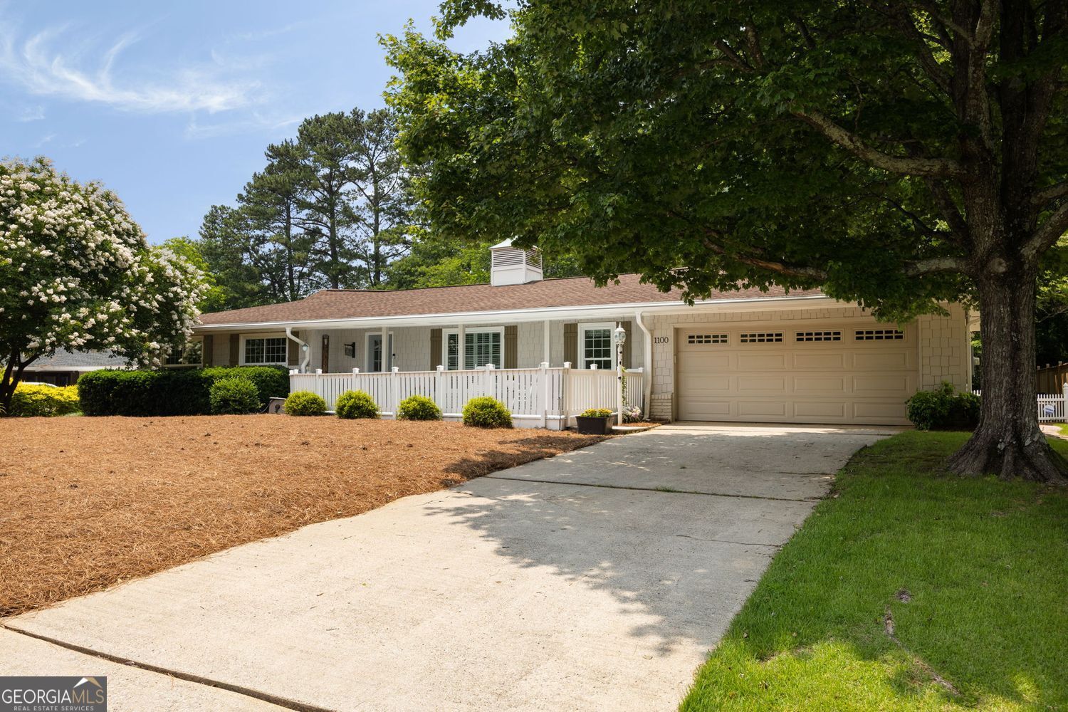 1100 Tuxedo DR