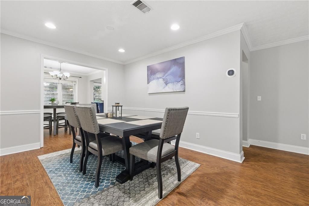 Atlanta, Georgia 30324, United States, 3 Bedrooms Bedrooms, ,2 BathroomsBathrooms,Residential,Active,168270