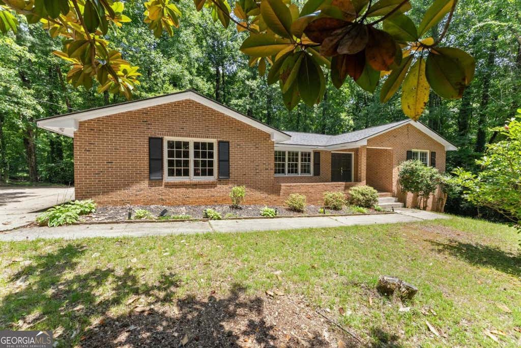 Photo of 20 Pine Lake Drive, Cumming, GA 30040 (MLS # 10790306)