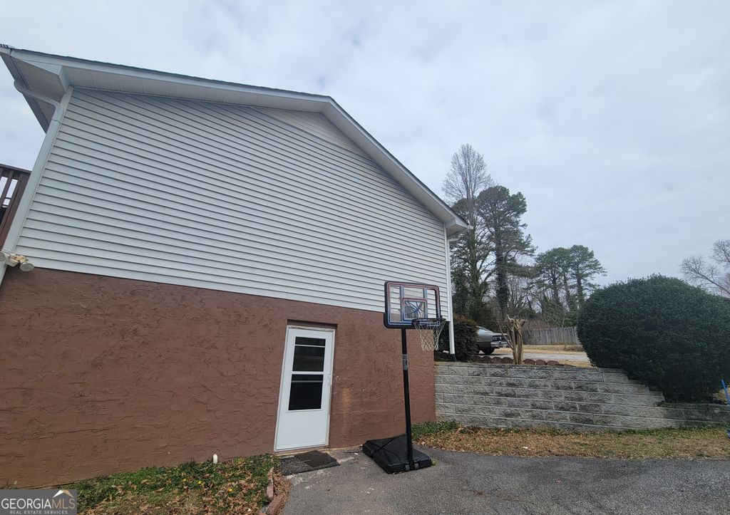 listing image 48