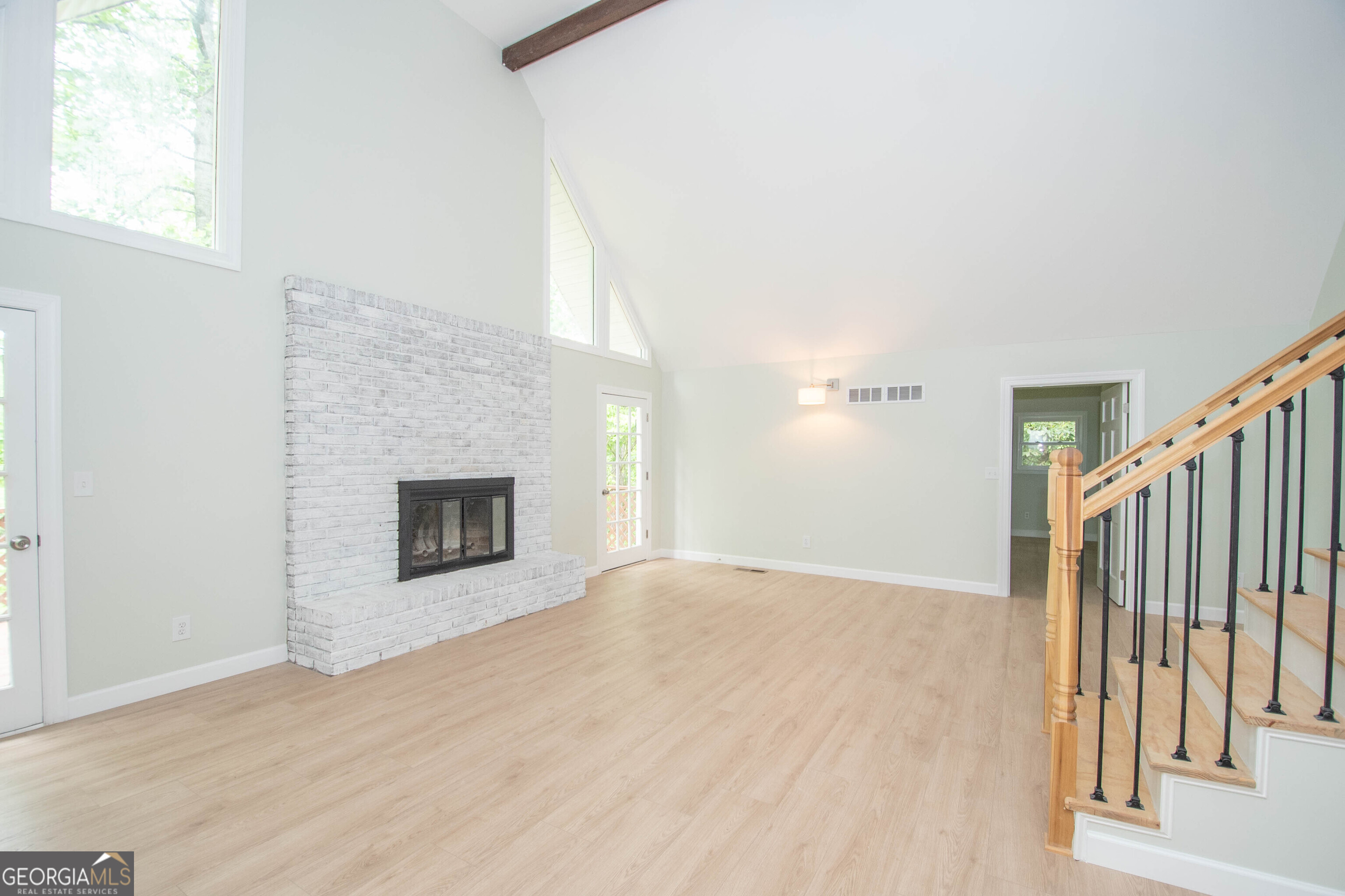 370 McDonough RD