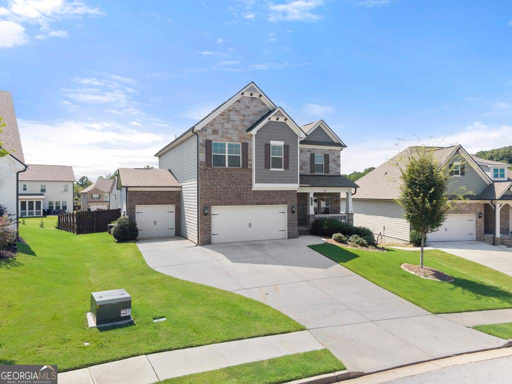 Photo of 7129 Birch View Court, Flowery Branch, GA 30542 (MLS # 10825698)