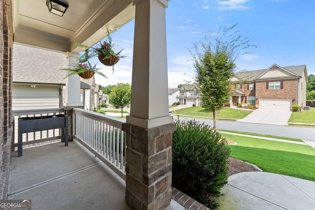 Photo of 7129 Birch View Court, Flowery Branch, GA 30542 (MLS # 10825698)