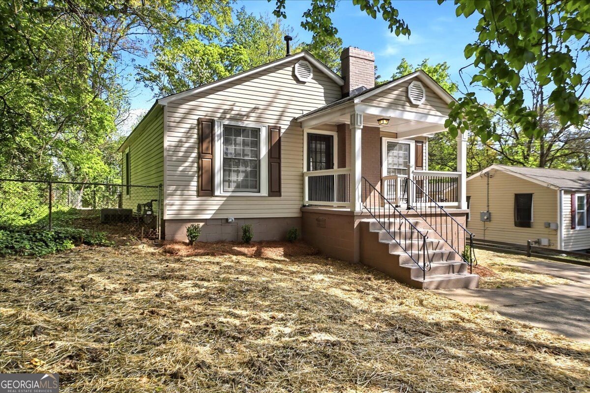 751 Skyview DR NE