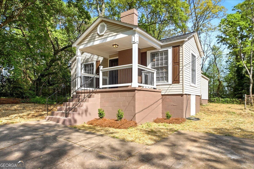 Photo of 751 Skyview Drive NE, Marietta, GA 30060 (MLS # 10851219)