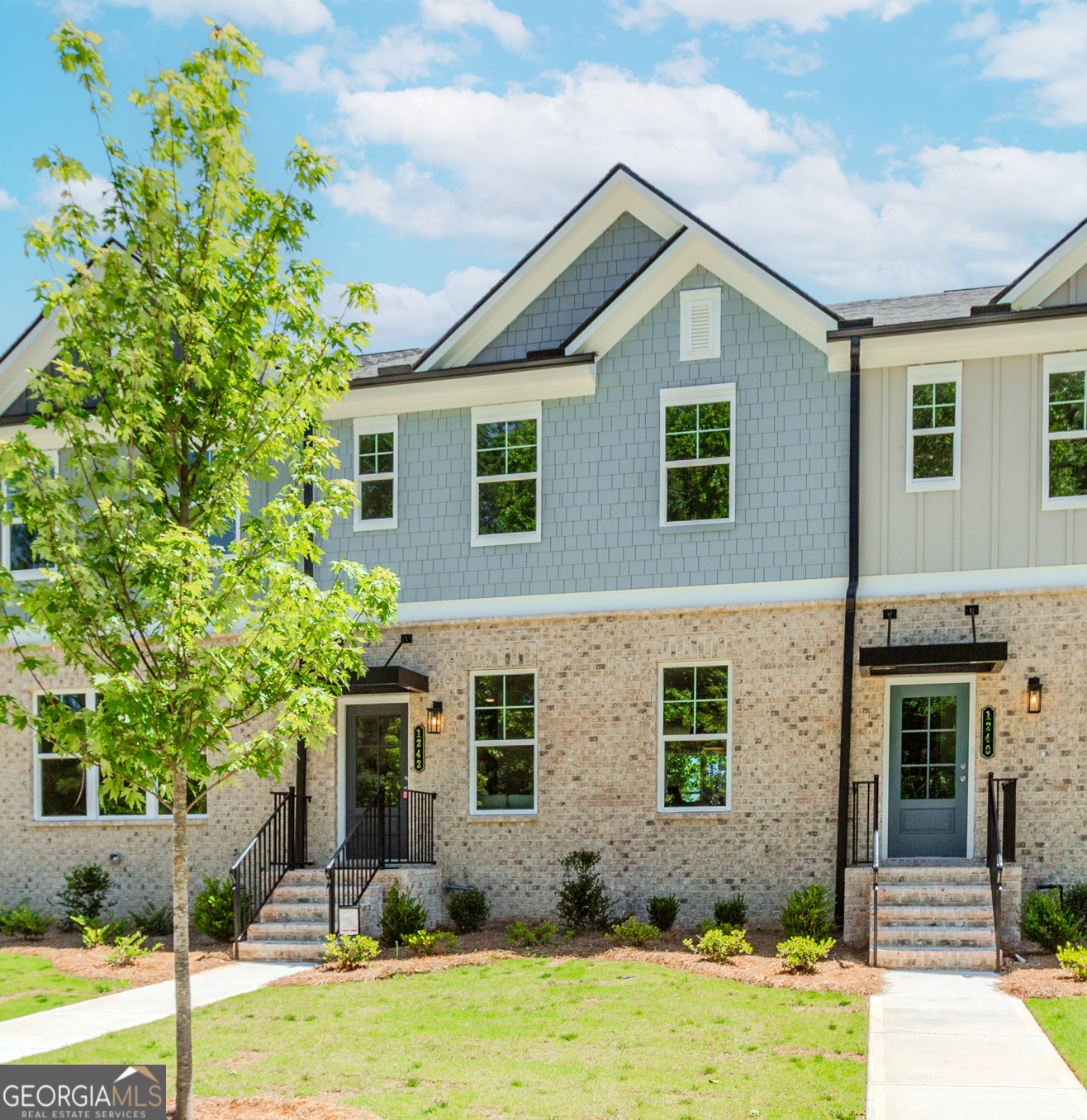 1242 Ainsworth ALY LOT 40