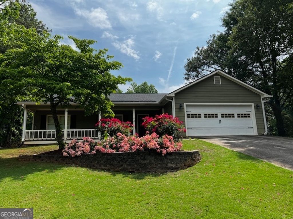 Photo of 4109 Burgundy Way, Flowery Branch, GA 30542 (MLS # 10652743)