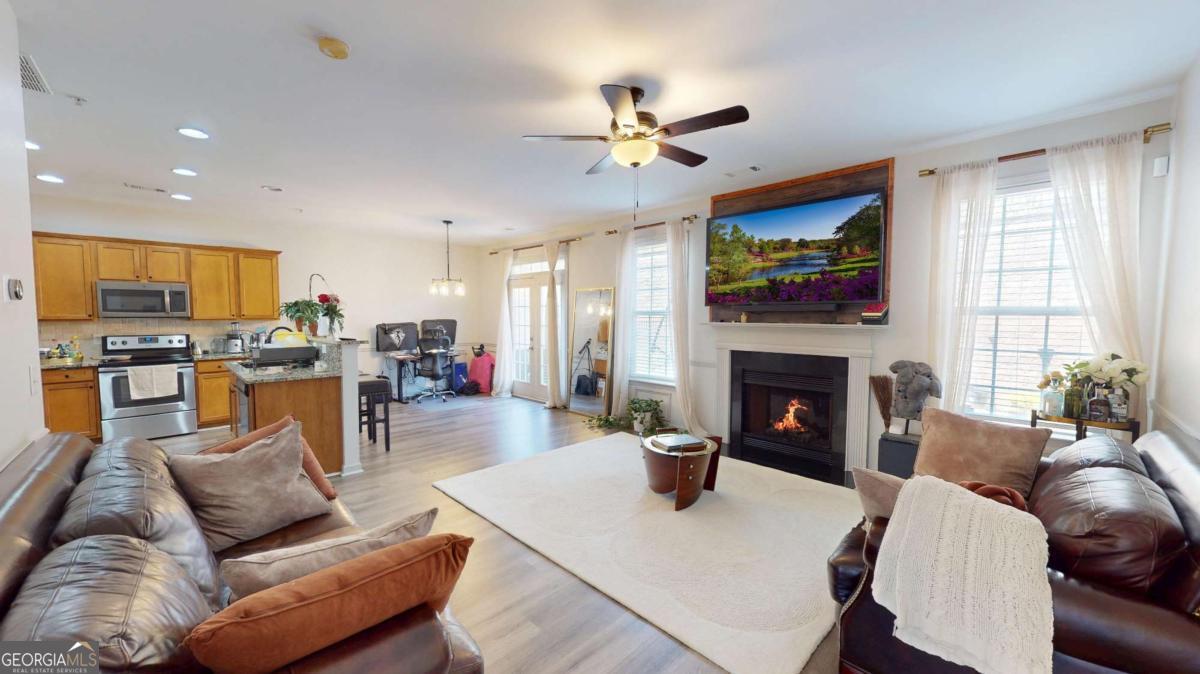 3325 Castleberry Village CIR
