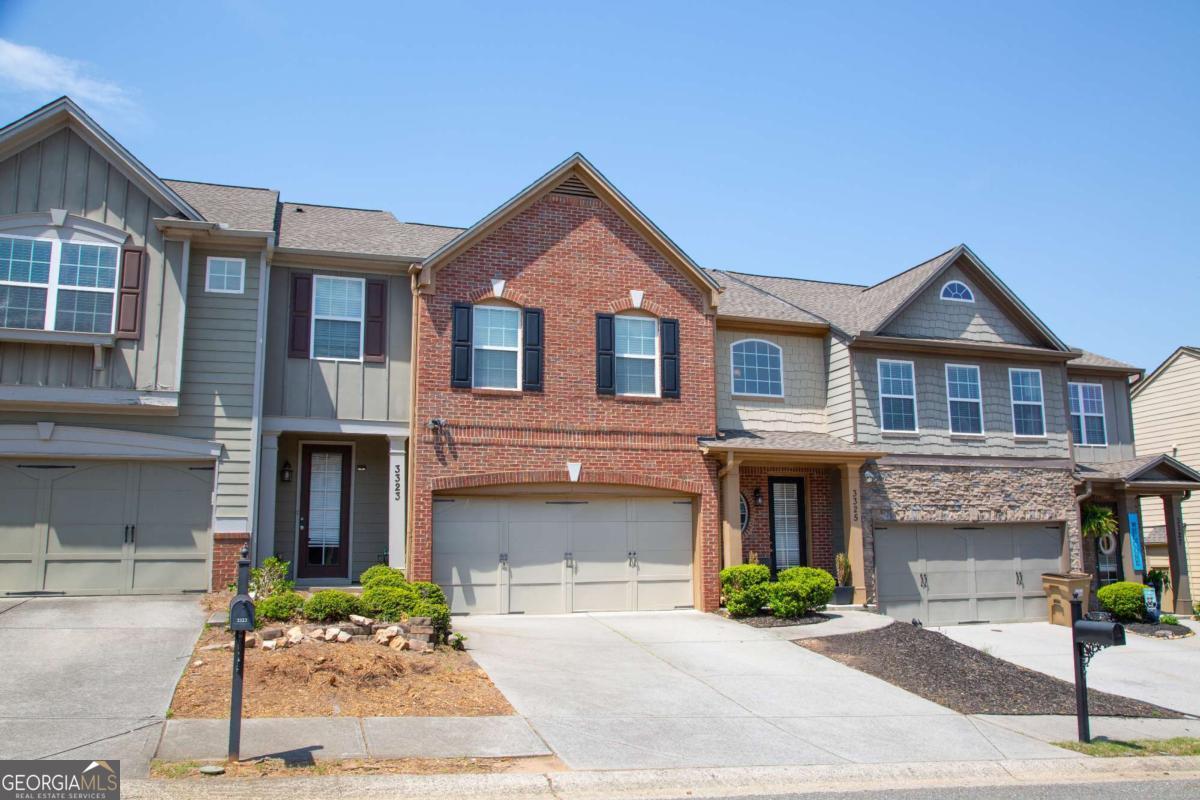 3325 Castleberry Village CIR