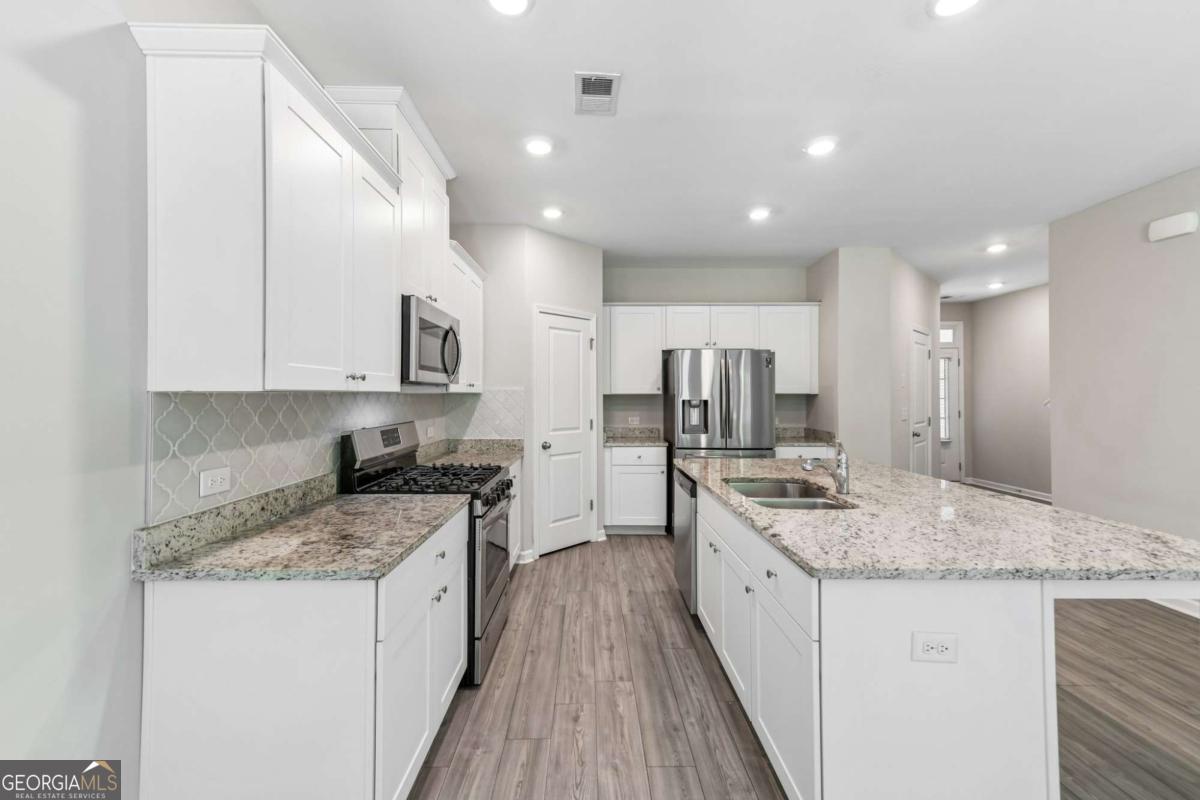 6032 Harbor Landing DR