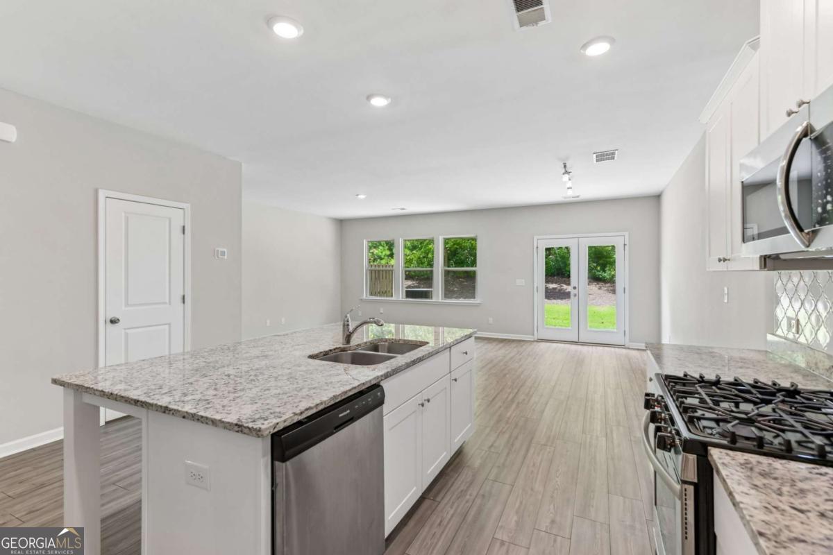 6032 Harbor Landing DR