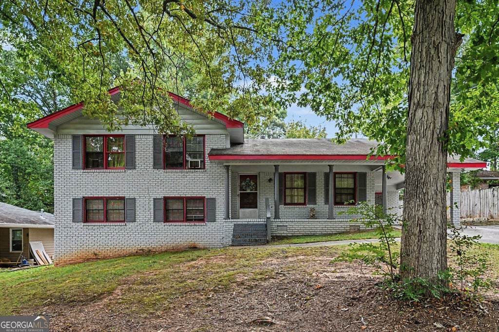 Photo of 3634 Telstar Drive, Ellenwood, GA 30294 (MLS # 10867396)