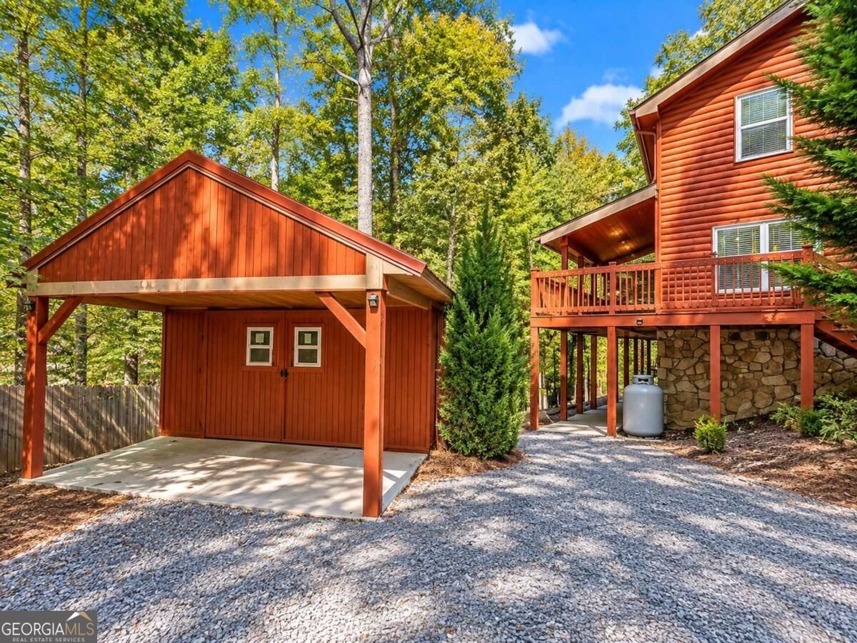 1466 Newport DR