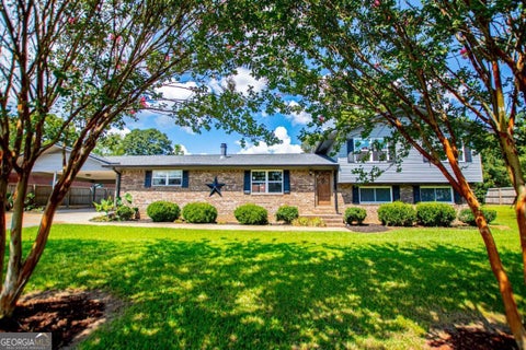 Photo of 74 Adams Street, Heflin, AL 36264 (MLS # 10840401)