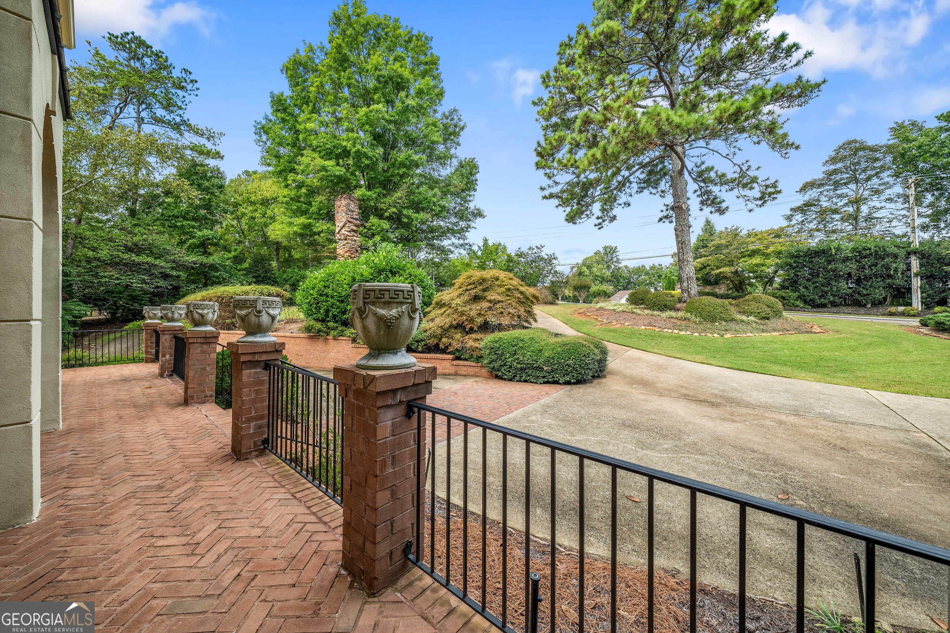 3832 Wesley Chapel RD