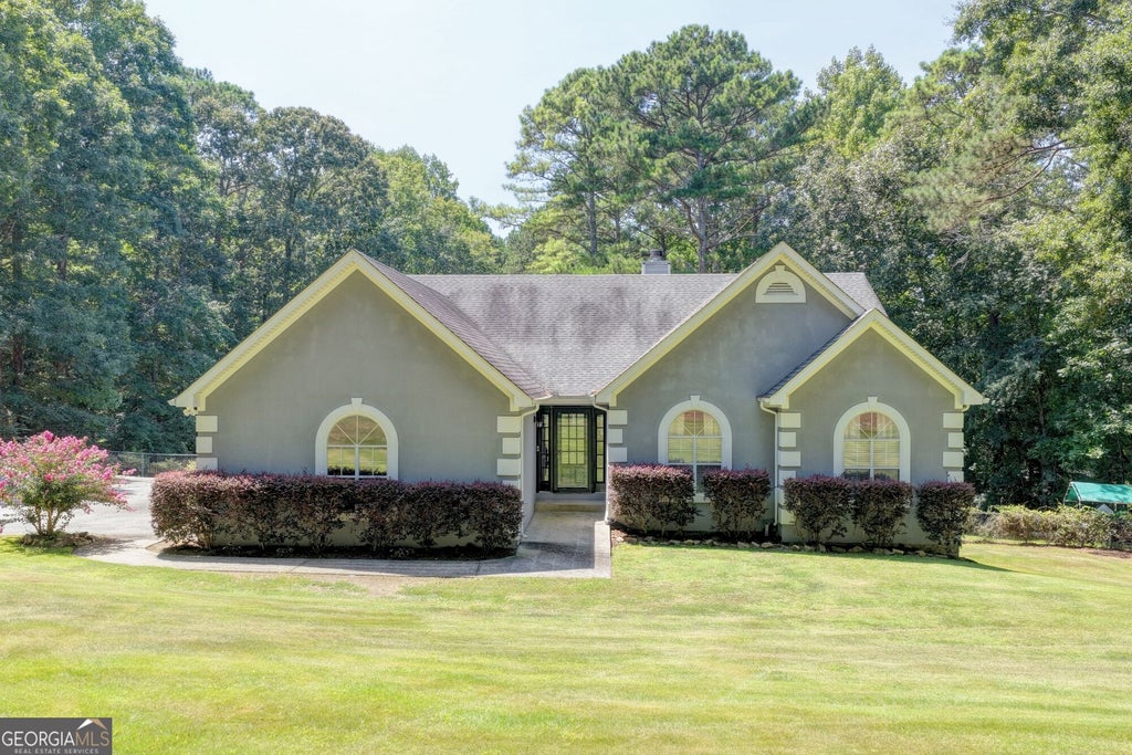 Photo of 2011 Luke Edwards Road, Dacula, GA 30019 (MLS # 10830241)