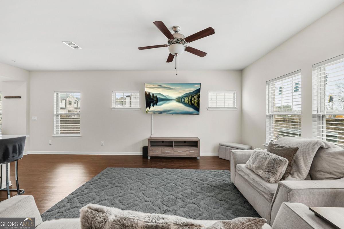 1433 Flathead River LN