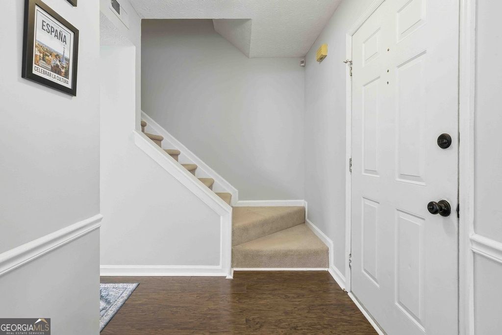 Photo of 1803 Crestwood Drive NW, Acworth, GA 30102 (MLS # 10694628)