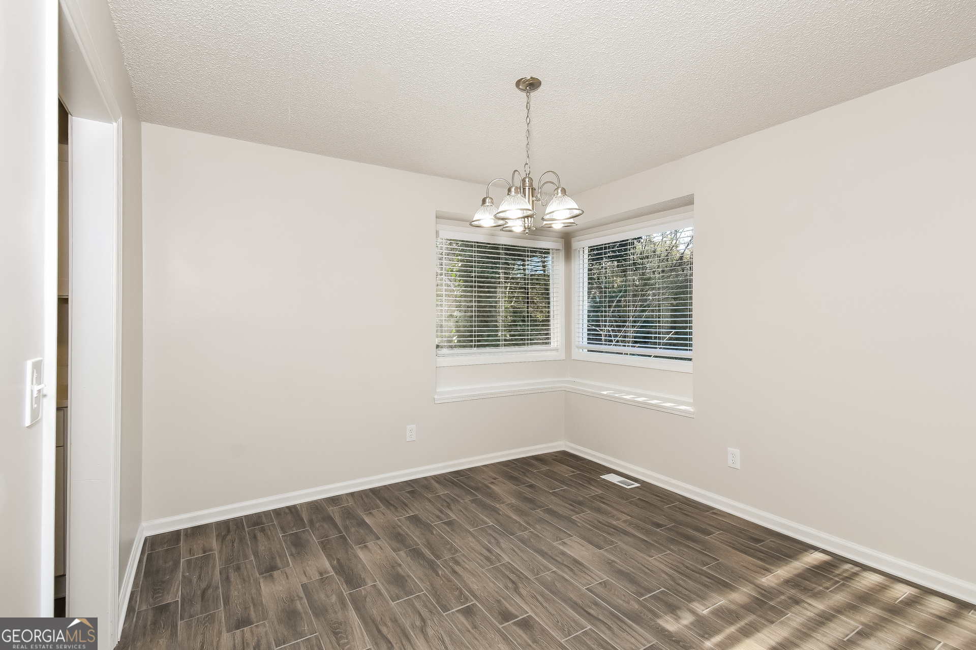 1445 Glynn Oaks DR SW