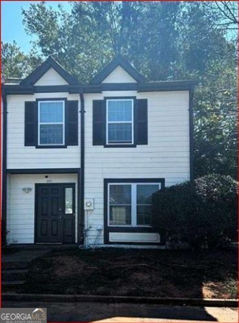 Photo of 1021 Thornwoode Lane, Stone Mountain, GA 30083 (MLS # 10632022)