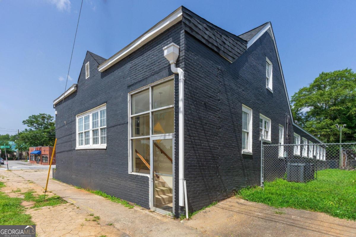1181 Lee ST SW