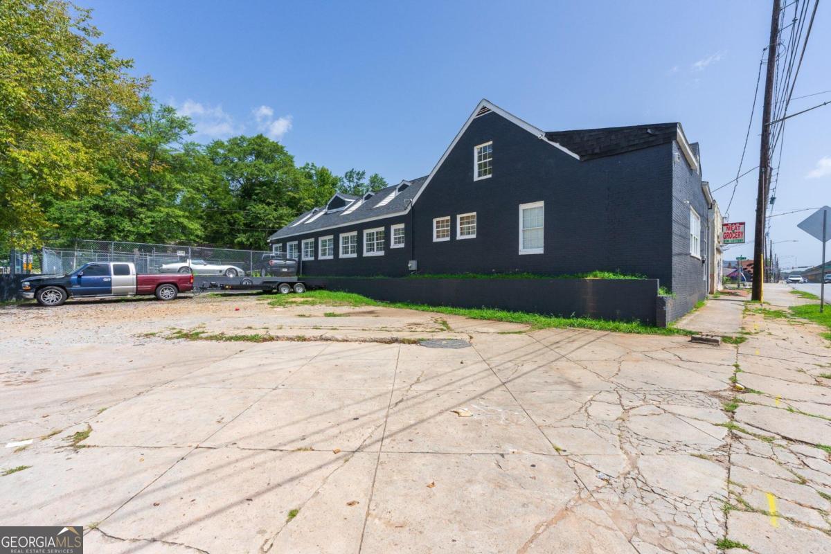 1181 Lee ST SW