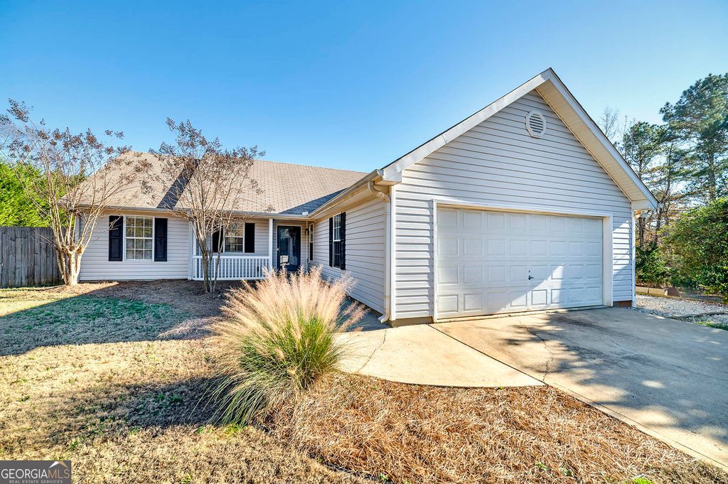 Photo of 524 Leguin Mill Road, Locust Grove, GA 30248 (MLS # 10659015)