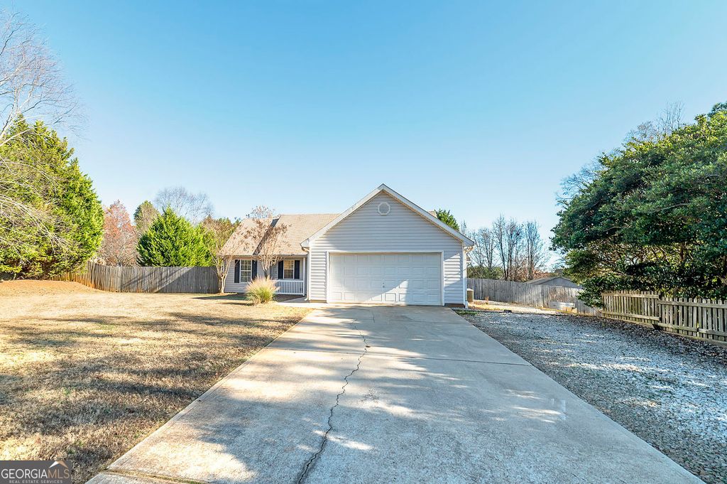 Photo of 524 Leguin Mill Road, Locust Grove, GA 30248 (MLS # 10659015)