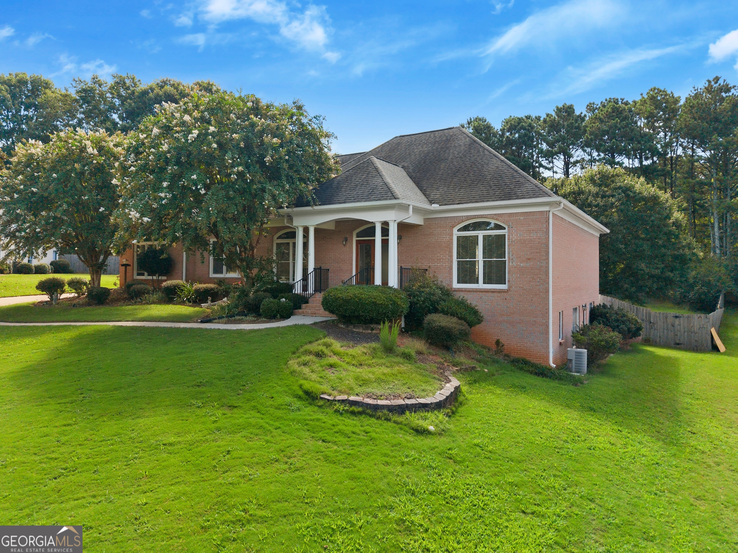 2920 Chardonnay LN