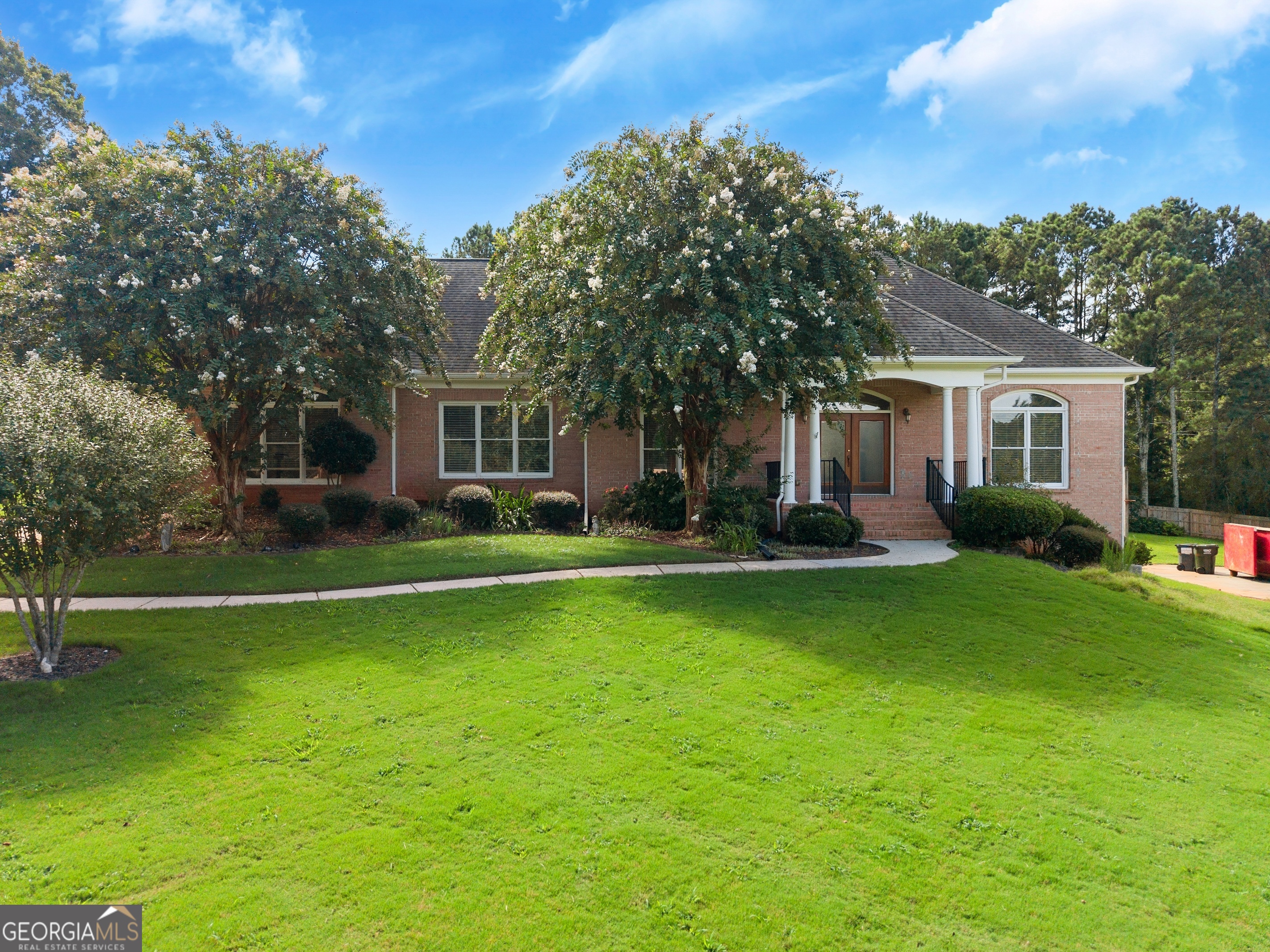 2920 Chardonnay LN