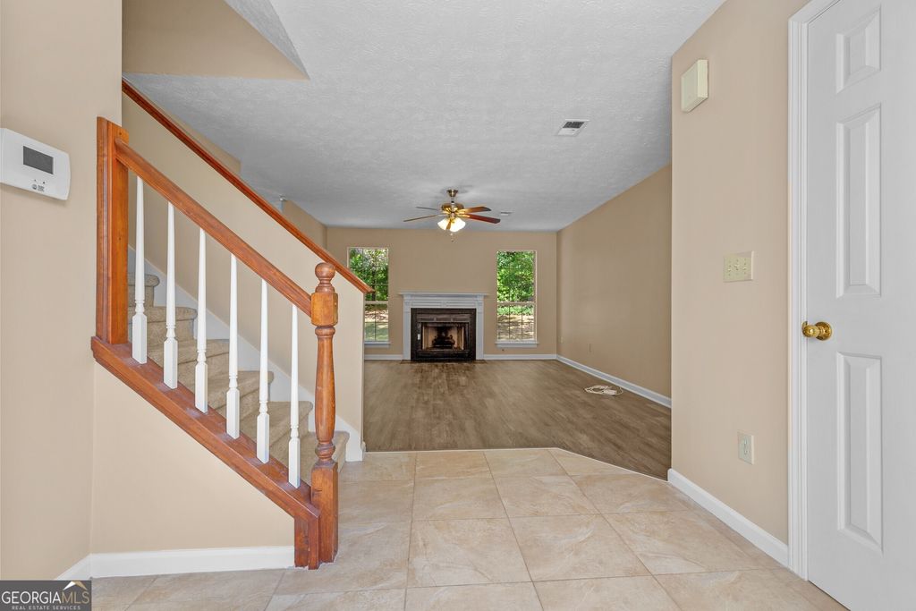 Photo of 3525 Park Bluff Lane, Duluth, GA 30096 (MLS # 10657393)