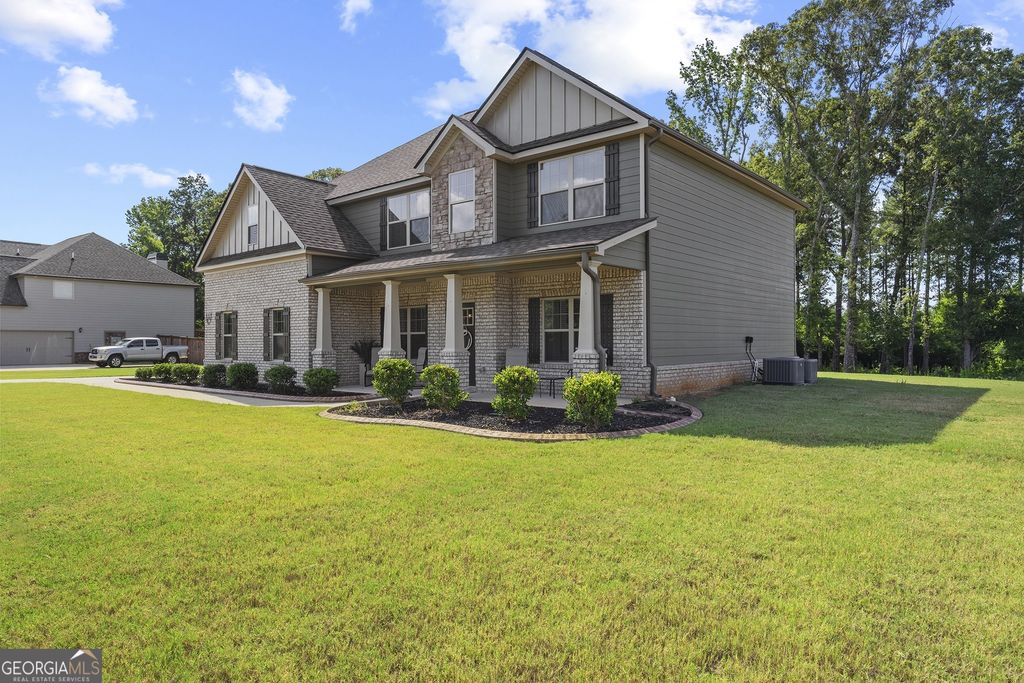 Photo of 440 Homestead Circle, Forsyth, GA 31029 (MLS # 10804160)