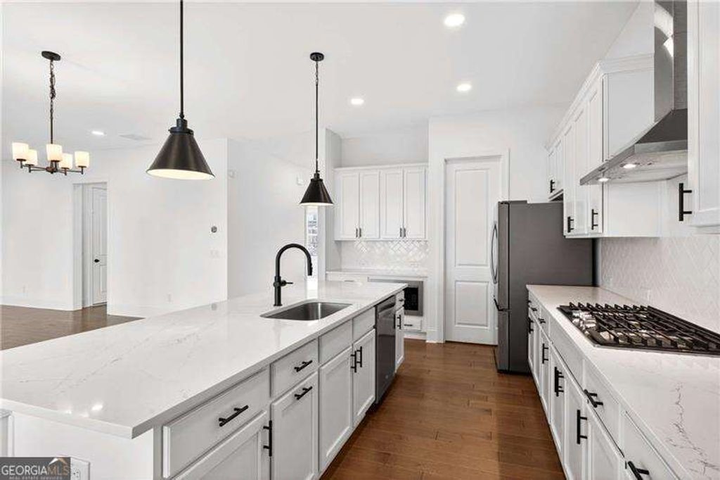 Photo of 395 Tillman Pass, Woodstock, GA 30188 (MLS # 10669079)