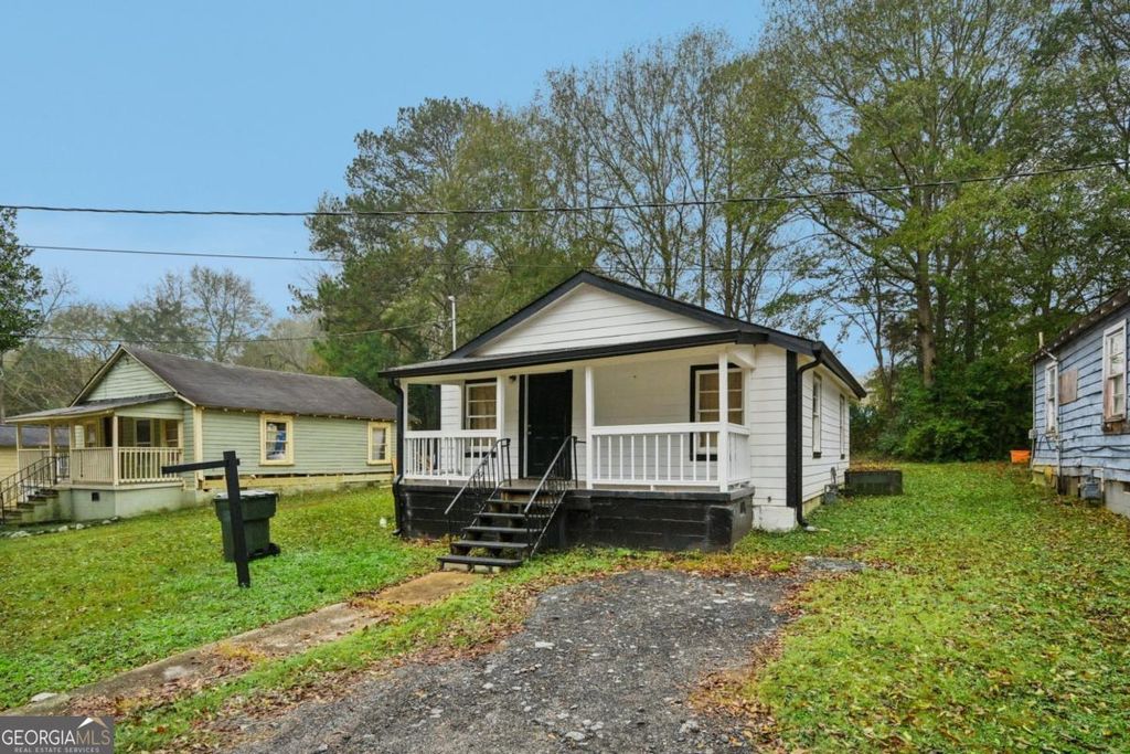 Photo of 5160 Avery Street SW, Covington, GA 30014 (MLS # 10730126)