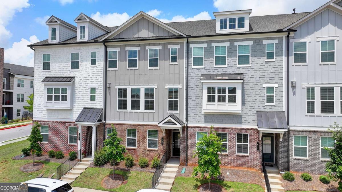 487 Danville AVE