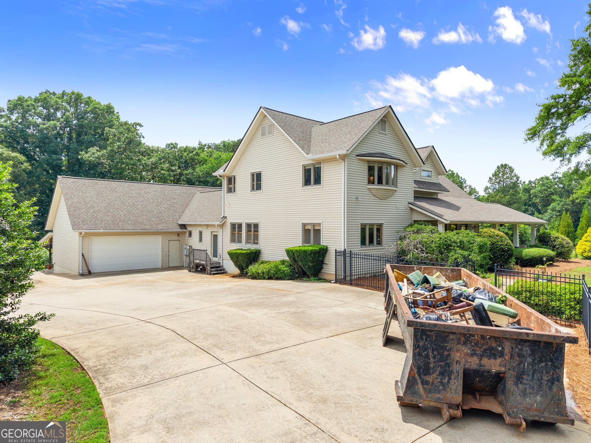 5415 Little DR