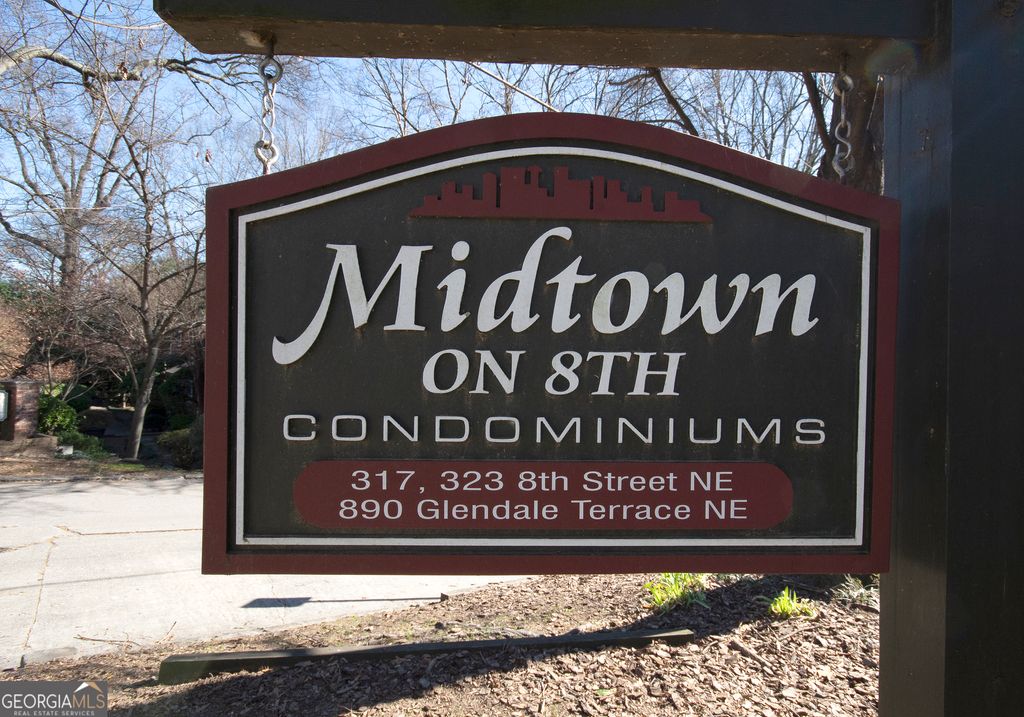 Photo of 890 Glendale Terrace NE #4, Atlanta, GA 30309 (MLS # 10677002)