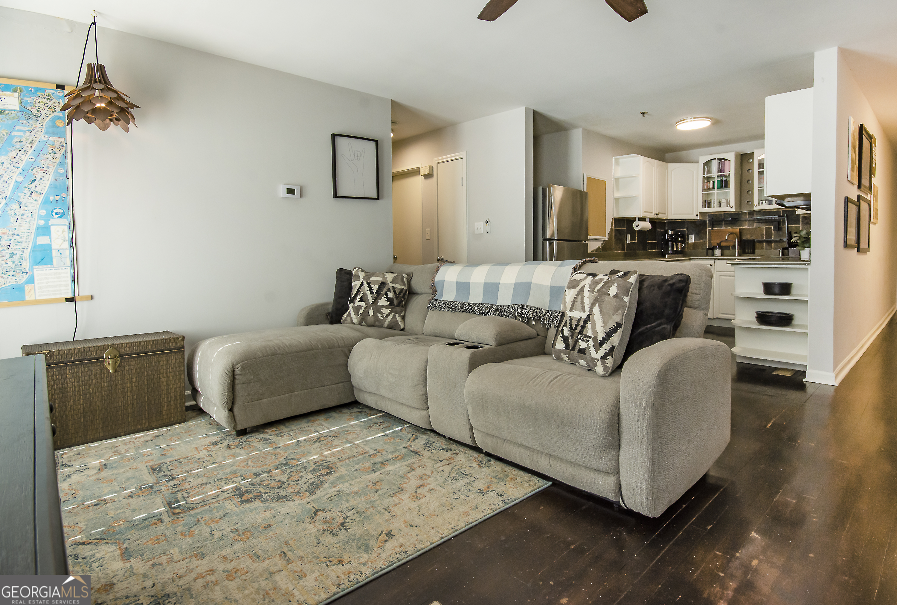 890 Glendale TER NE 4