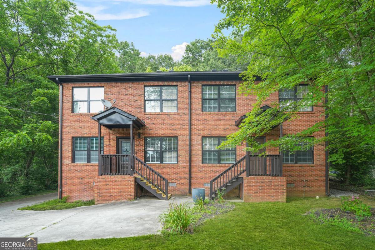 545 Elmwood RD NW