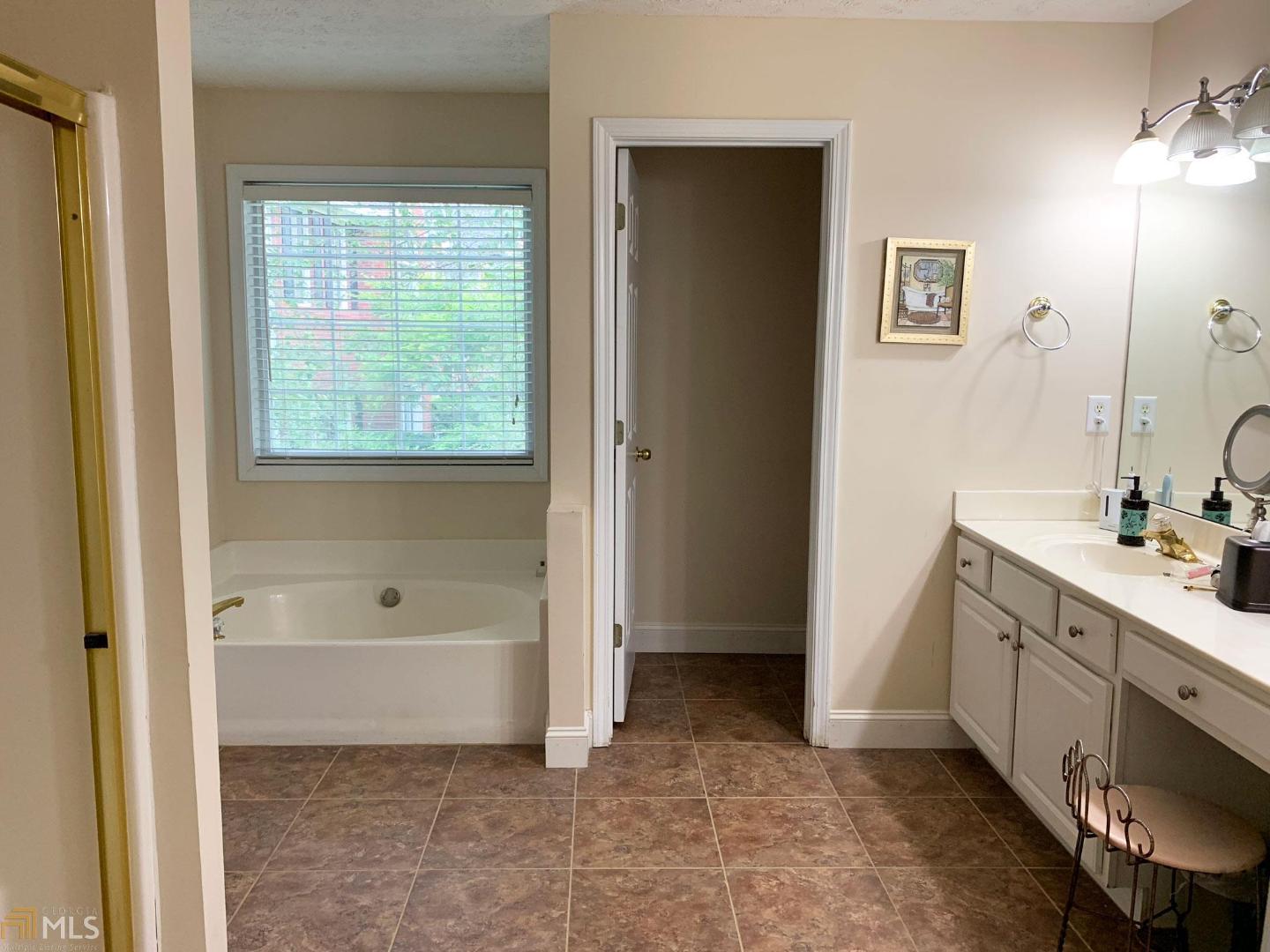 Rivercliff Place - Residential
