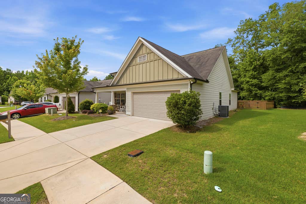 Photo of 35 Westwood Drive, Covington, GA 30014 (MLS # 10826689)