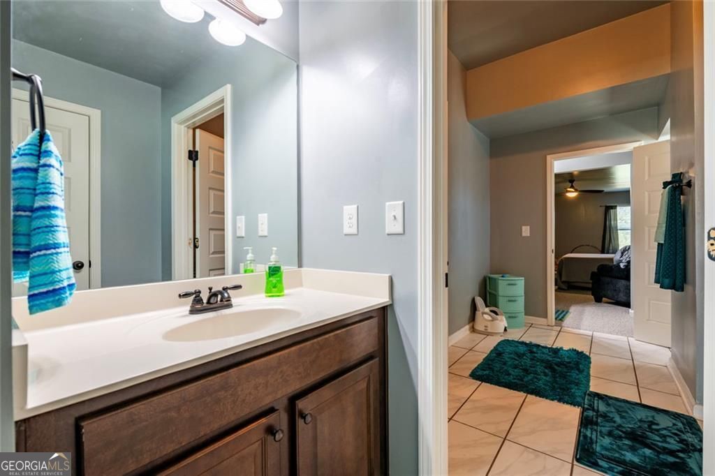 Jonesboro, Georgia 30236, United States, 6 Bedrooms Bedrooms, ,5 BathroomsBathrooms,Residential,Active,255319