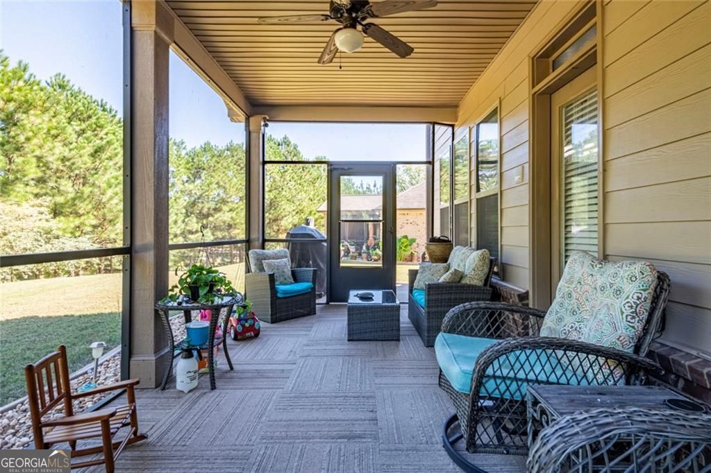 Jonesboro, Georgia 30236, United States, 6 Bedrooms Bedrooms, ,5 BathroomsBathrooms,Residential,Active,255319