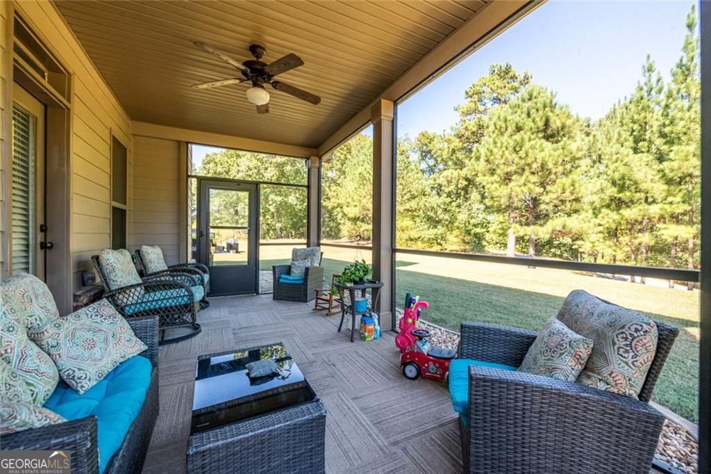 Jonesboro, Georgia 30236, United States, 6 Bedrooms Bedrooms, ,5 BathroomsBathrooms,Residential,Active,255319